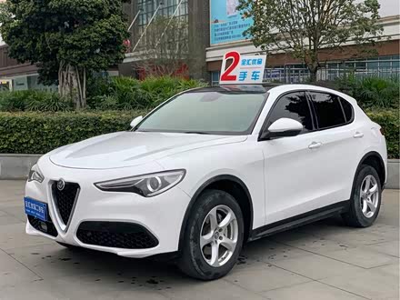 Stelvio 2017款 2.0T 200HP 精英版