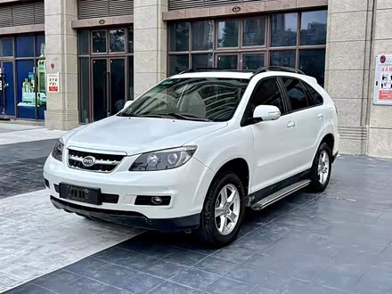 比亚迪S6 2014款 2.4L 自动尊贵型 5座