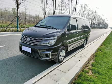 菱智 2018款 M5L 1.6L 7座豪华型