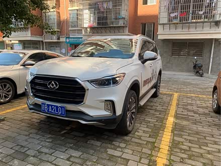 上汽大通MAXUS D90 2017款 2.0T 手动四驱 海王星