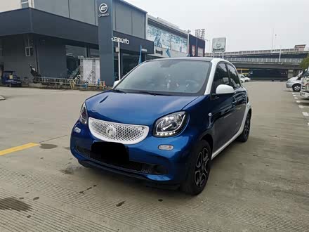 smart forfour 2016款 0.9T 66千瓦先锋版
