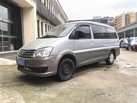 菱智 2015款 M5 Q7 2.0L 7座长轴舒适型