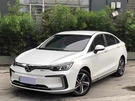 北京EU5 2018款 R500 智风版