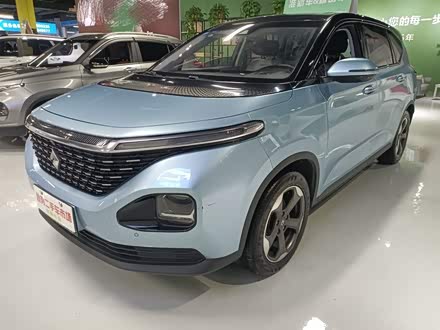 宝骏RM-5 2019款 1.5T CVT 24小时在线尊贵型 7座