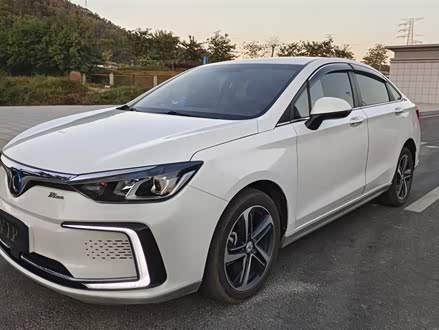 北京EU5 2018款 R500 智风版