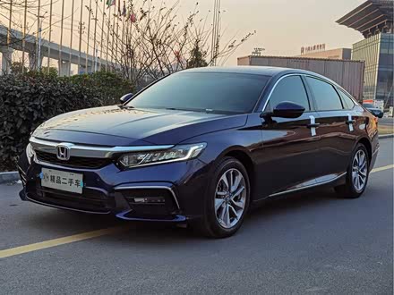 英仕派 2019款 260TURBO 精致版 国VI