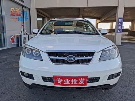 比亚迪S6 2012款 2.0L 手动豪华型