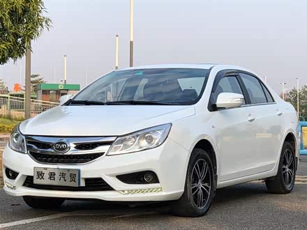 速锐 2015款 改款 1.5L 手动豪华型