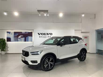 沃尔沃XC40 2020款 T4 四驱智雅运动版