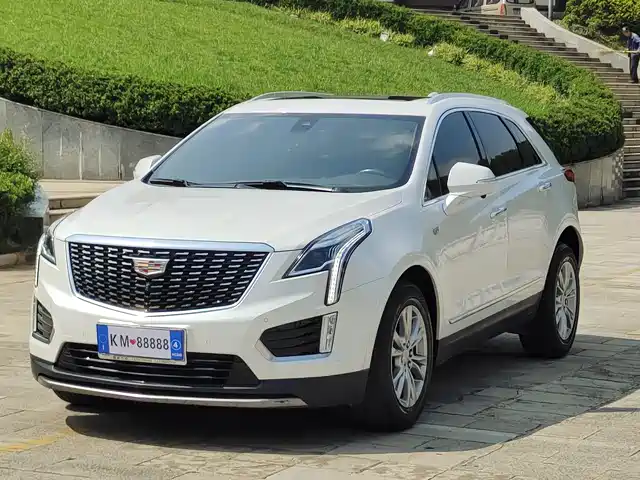 CADILLAC  XT5