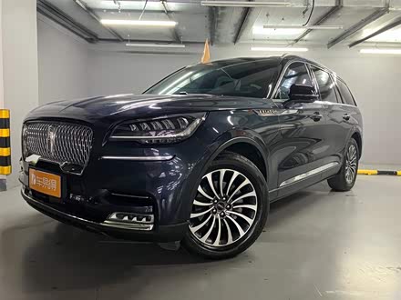 飞行家 2022款 3.0T V6 四驱尊雅版