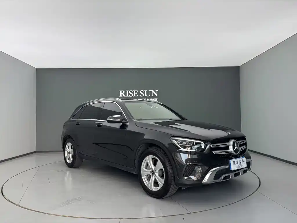 MERCEDES-BENZ  GLC