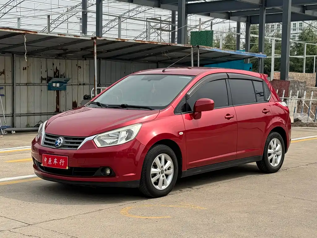 Venucia R50 2014