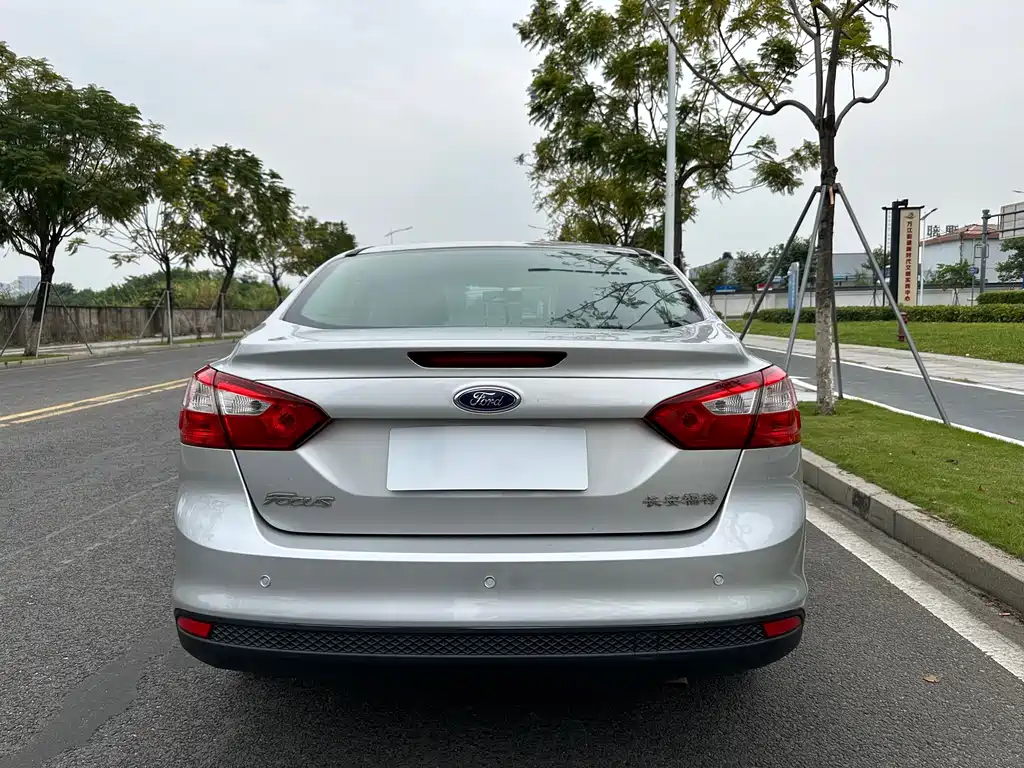 Ford Focus 2012 1.6L AT Comfort