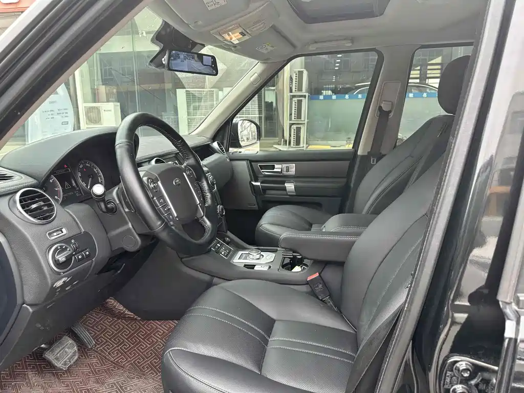 Land Rover Discovery 2015 3.0 SC V6 SE