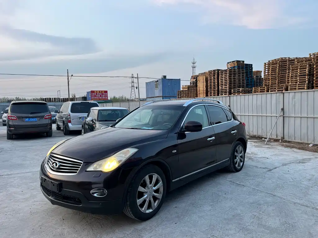 Infiniti EX 2011