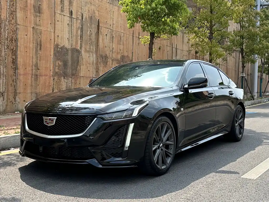 Кадиллак CT5 2020 года рестайлинг 28T Платинум Спорт версия 47000 km 2020