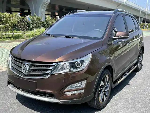 BAOJUN  560 2016
