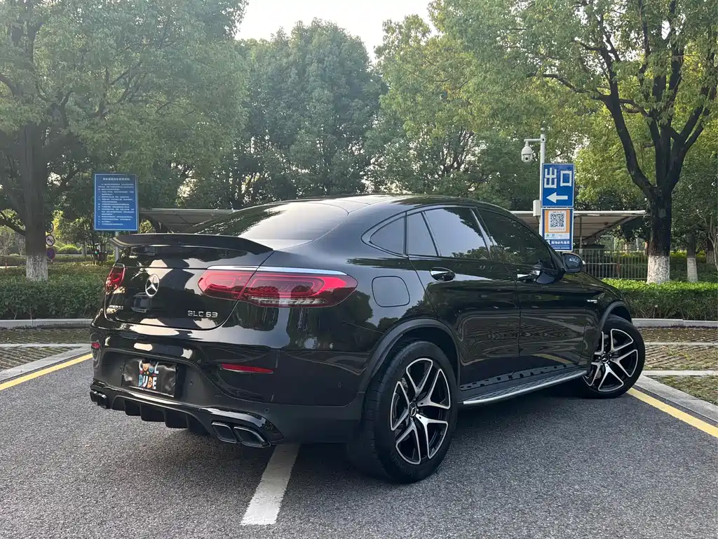 MERCEDES-BENZ GLC COUPE AMG