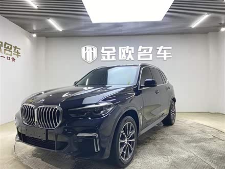 宝马X5 2022款 改款 xDrive 30Li M运动套装