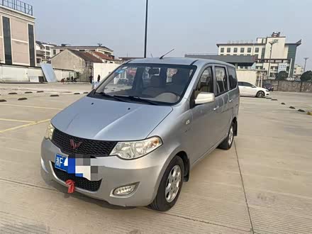 五菱宏光 2013款 1.5L 标准型
