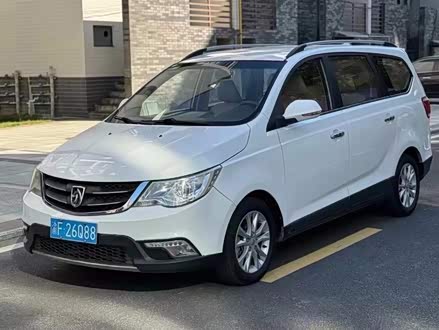 宝骏730 2014款 1.5L 手动舒适型 7座