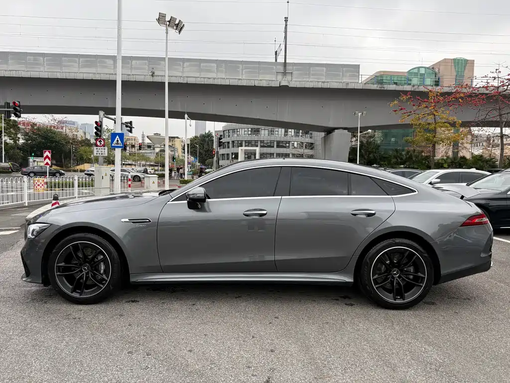 MERCEDES-BENZ AMG GT