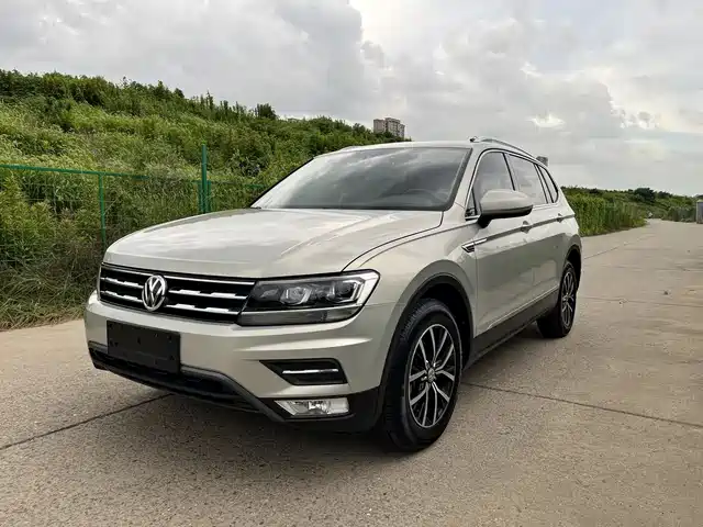 VOLKSWAGEN TIGUAN L 2018