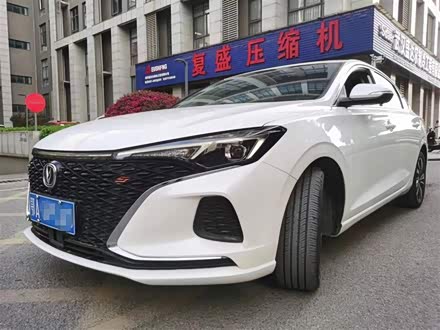 逸动 2020款 PLUS 蓝鲸NE 1.4T GDI DCT尊贵型