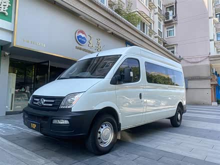 上汽大通MAXUS V80 2019款 2.5T经典款6挡手动商旅长轴中顶9座