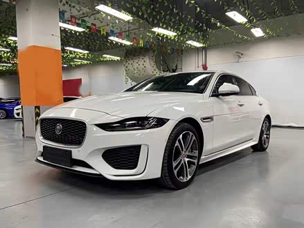 捷豹XEL 2020款 2.0T 200PS R-DYNAMIC 青春运动版