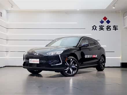 赛力斯SF5 2021款 华为智选两驱版