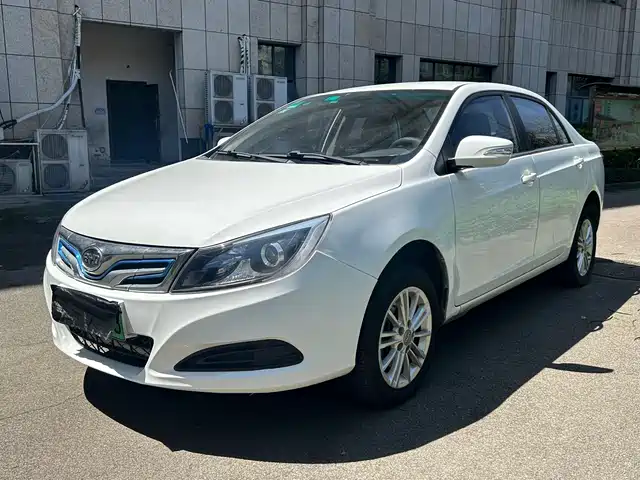 BYD  E5 2019