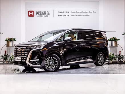 腾势D9 2022款 DM-i 970 四驱尊荣型