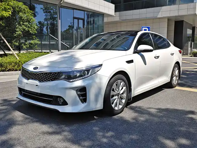 KIA K5 2016