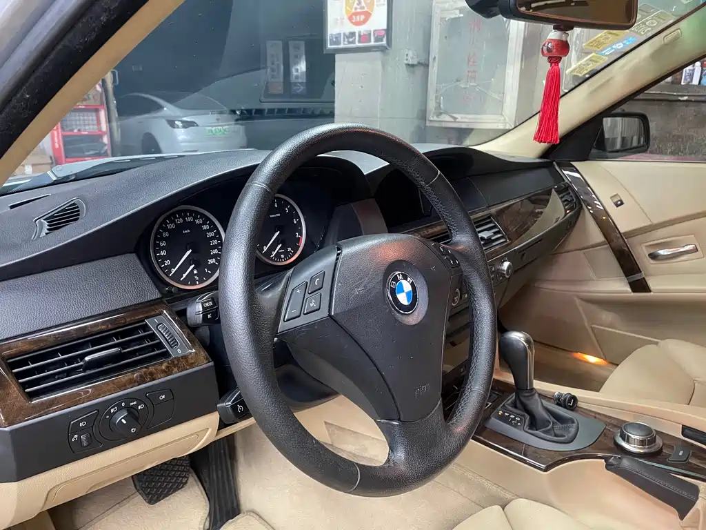 BMW 5 Series 5 2006 530i