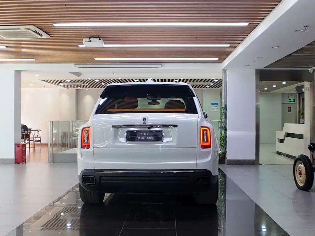 ROLLS-ROYCE CULLINAN