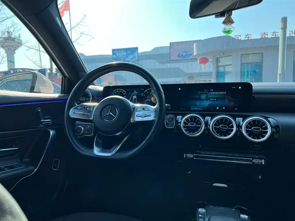 MERCEDES-BENZ A CLASS