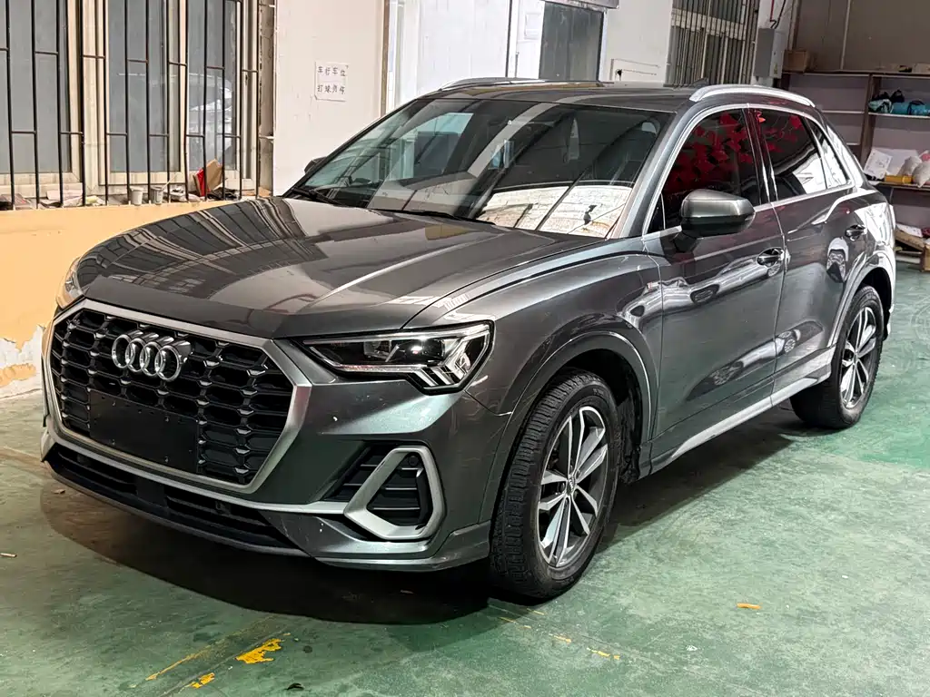 Ауди Q3 2020 года 35 TFSI Прогрессивная версия 40000 km 2020