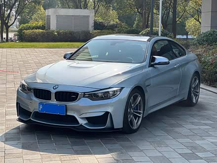 宝马M4 2017款 M4双门轿跑车 MT