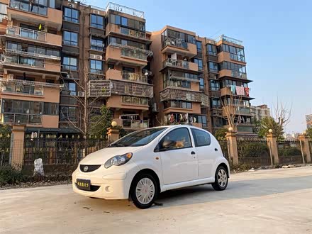 比亚迪F0 2011款 尚酷版 1.0L 尚酷型