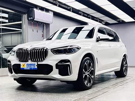 宝马X5 2022款 xDrive 40Li 尊享型M运动套装