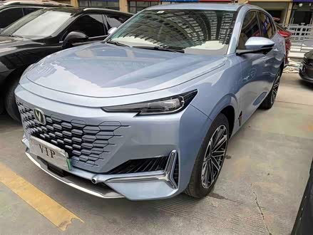 长安UNI-K 智电iDD 2022款 蓝鲸iDD 130km 1.5T 尊贵型