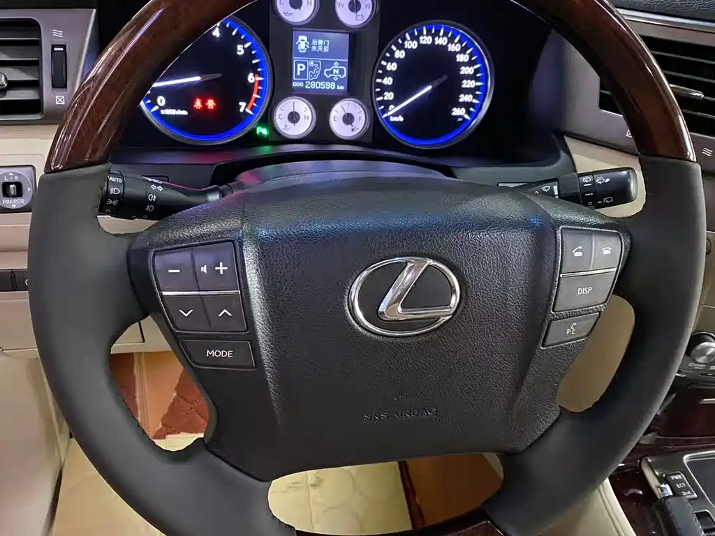 Lexus LX — фотографии объявления, Фото 16
