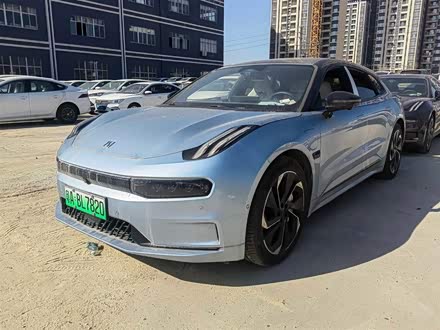 极氪001 2022款 超长续航双电机 YOU版