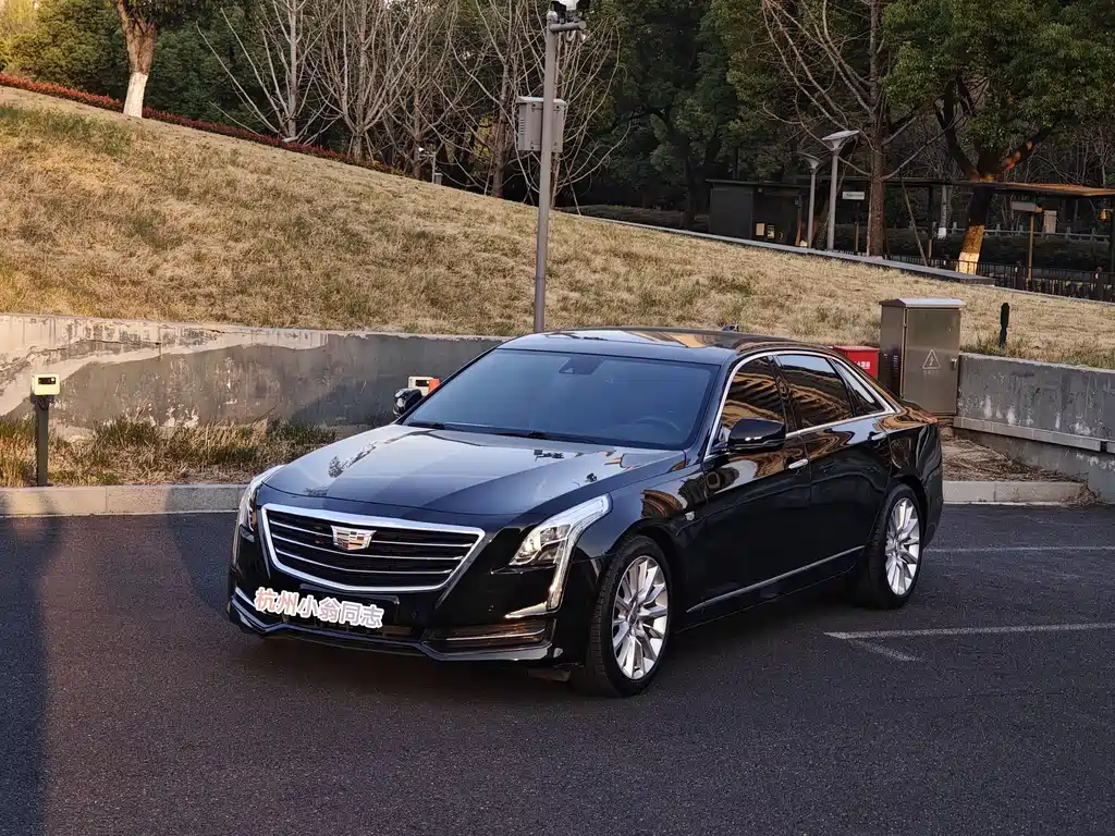 CADILLAC CT6
