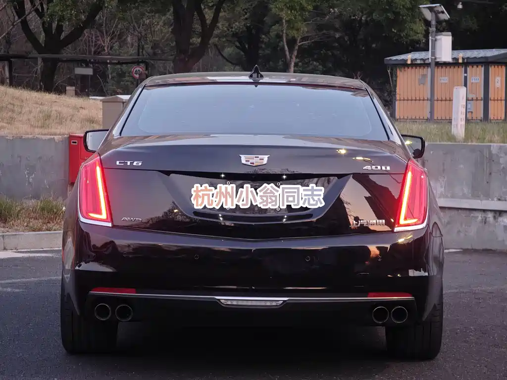 CADILLAC CT6