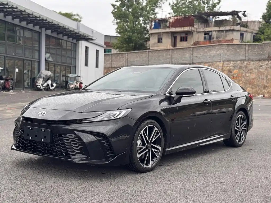 Камри 2024 года двойной подзарядки 2.0HS спортивная версия 8700 km 2024