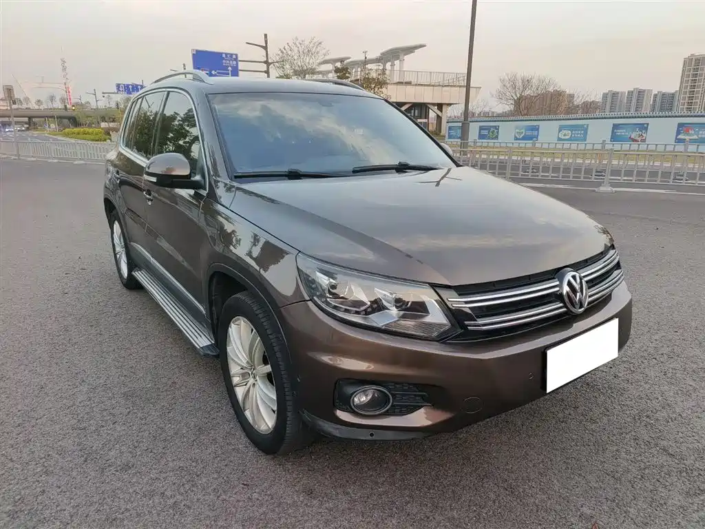 Volkswagen Tiguan 2.0TSI Comfort Edition, фото 3