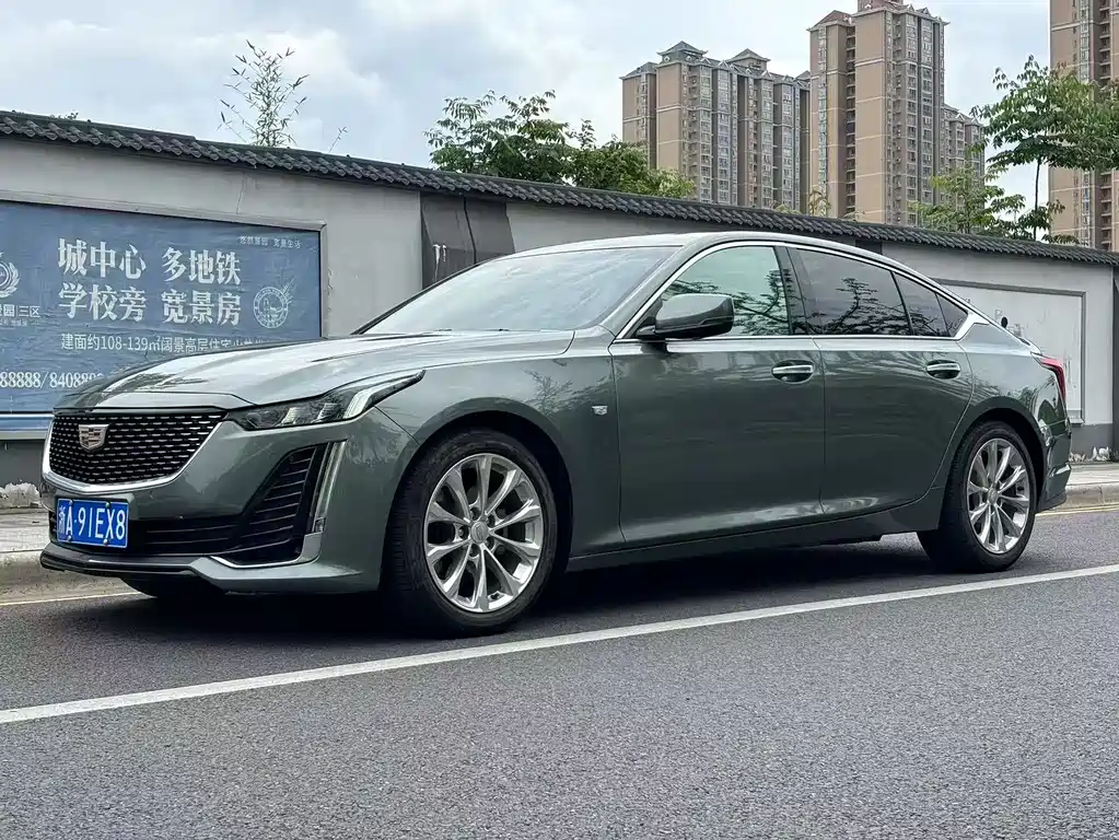 Кадиллак CT5 2022 года 28T Люксовая версия 40000 km 2021